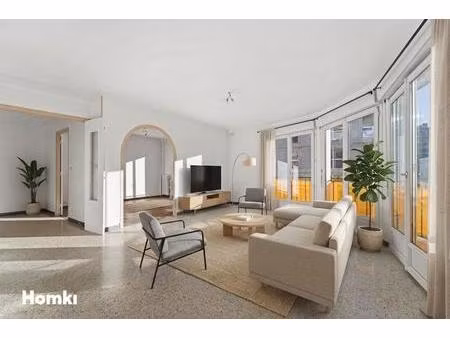 appartement t4 de 106 m2 à saint-laurent-du-var 06700