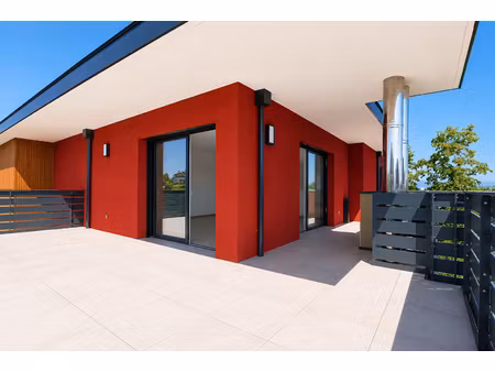 appartement attique 4 pièces_ 90 95m²_terrasse 51m²+ 2 garages + cave