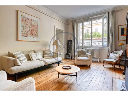 les près - coup de coeur assuré pour ce 3 pièces de 78m2 - charme de l'ancien