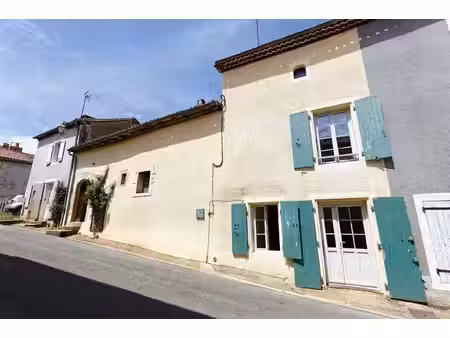 maison de village 4 pièces avec cour intérieure et jardin - varaignes (24)
