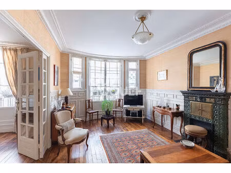 grand 3 pièces de 67m2 - charme de l'ancien