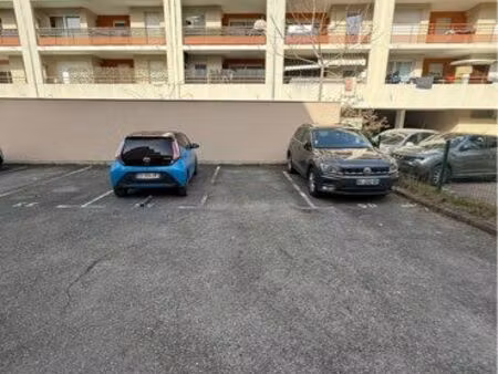 1 place parking résidence sécurisé annemasse centre