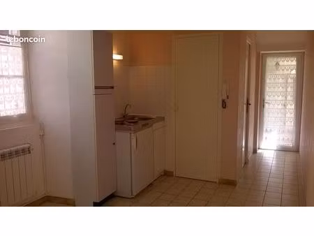 studio angers centre dans quartier château