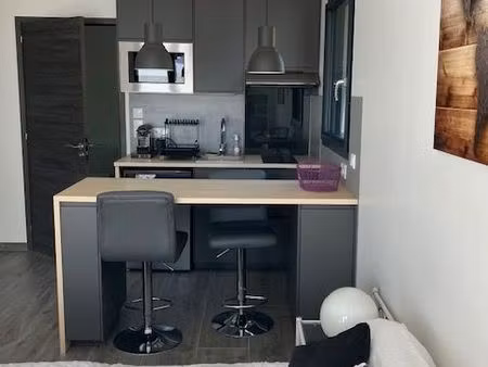 chambre de 25 m2 toute équipée