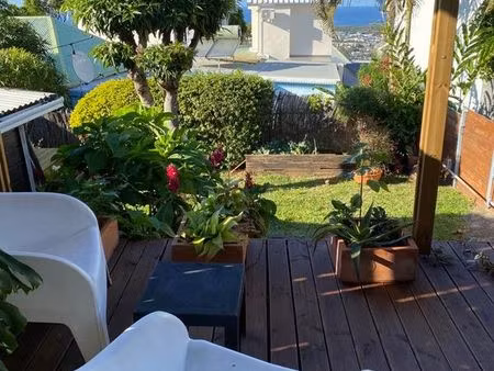 beau studio +terrasse bois à l étang salé