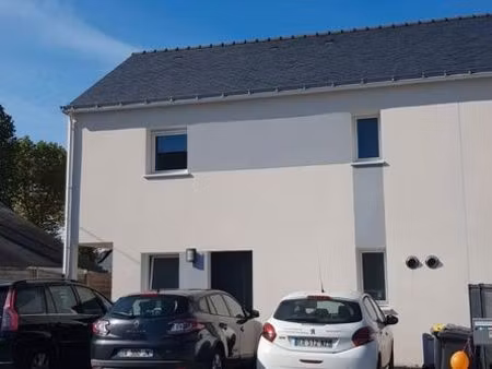 maison de 78 4 m²   située dans le centre de pontchateau