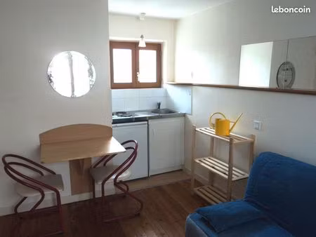 particulier loue studio meuble cv la rochelle