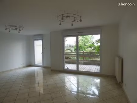 appartement t3 66m² rez de jardin avec terrasse en bois