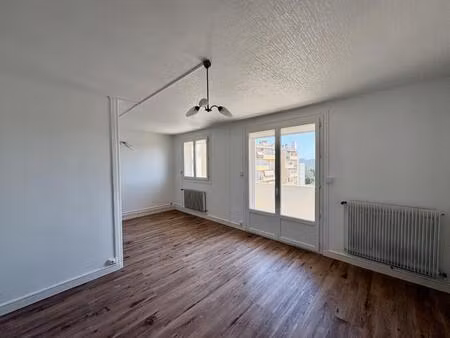 appartement t4 a louer a roanne - edgar quinet