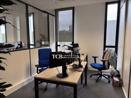 location bureaux 222 m²
