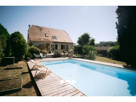 maison périgourdine avec piscine à champcevinel