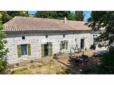 ferme en pierre 4 pièces 118m² avec dépendances