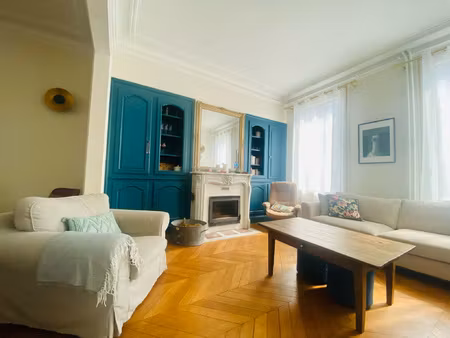 belle maison bourgeoise!