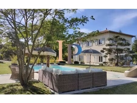 maison de luxe de 144 m2 en vente charlieu  auvergne-rhône-alpes