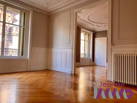 a louer au coeur de ville belfort beau t6 haussmanienn