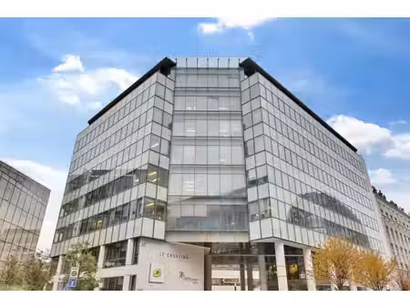 location bureaux 1414m² à 19006m²