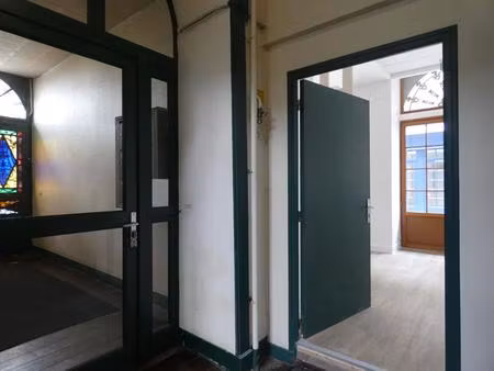 grand appartement de 58m2 refait à neuf   espace rare à imaginer selon votre projet !