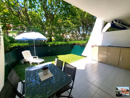 p2 avec terrasse et jardin + parking