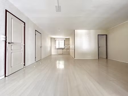 appartement 95 m²  3 chambres stationnement