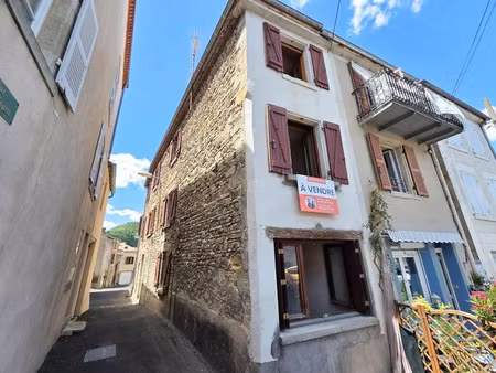 vente maison 5 pièces 100 m² à billom (63160)  50 000 €