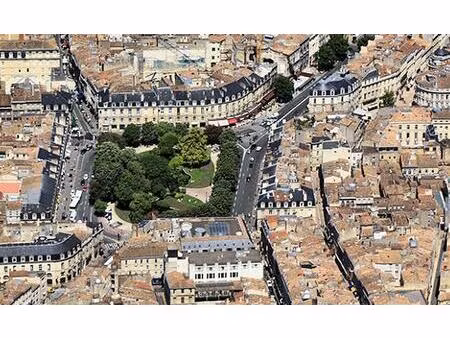 location commerce bordeaux 71 m²