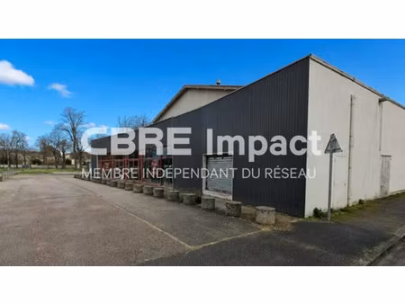 location commerce vitry-le-francois 1 900 m²
