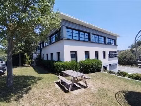 location bureau aix en provence 220 m²