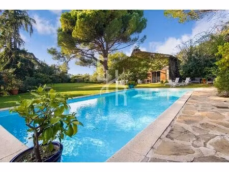 mougins  à vendre propriété de caractère avec piscine