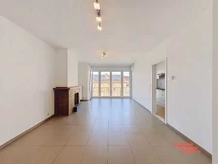 appartement te huur in sint-andries met 2 slaapkamers