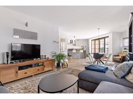 appartement te huur in 's gravenwezel met 2 slaapkamers