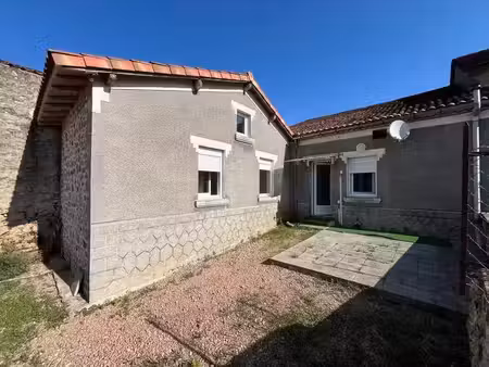 vente maison 3 pièces 70 m² à saint-estephe (24360)  98 280 €