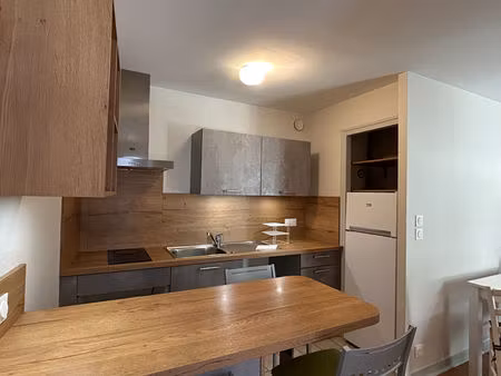 plein centre ville - au calme - 1 pièce(s) - 23.78 m2