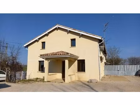 location maison 4 pièces 117m² bioule 82800