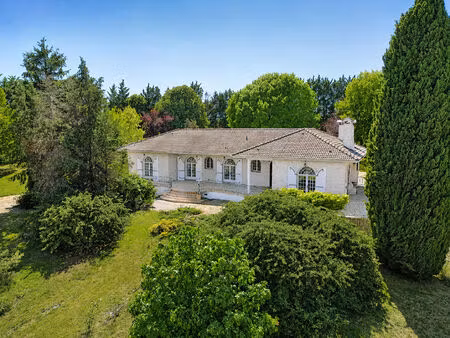 maison 9 pièces 323 m² à vendre / acheter roullet-saint-estèphe 16440 ? | era immobilier