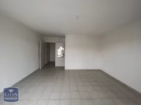appartement à louer 2 pièces 47.3 m² - bellerive-sur-allier (03) - 560€