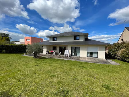 benodet - maison t6 (159.52 m2) - a louer