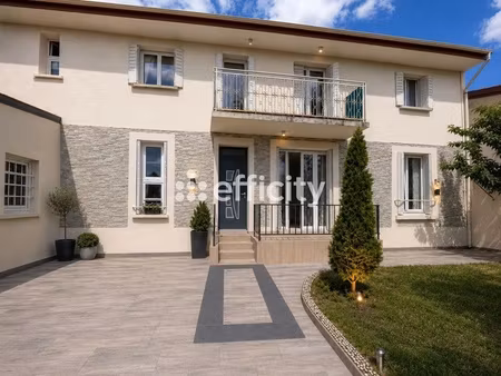 maison 7 pièces - 130 m²