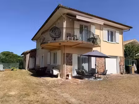 vente immeuble 6 pièces 144 m² à barcelonne-du-gers (32720)  187 000 €