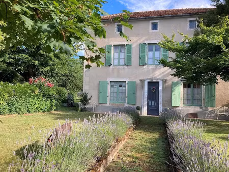 vente maison 7 pièces 170 m² à ruffec (16700)  188 000 €