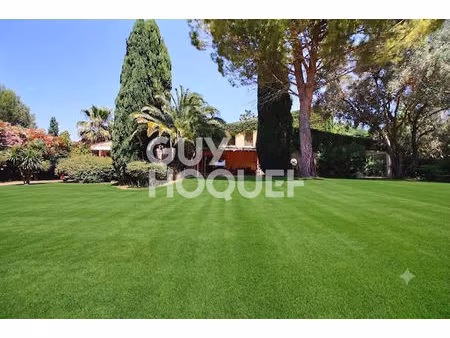 demeure de prestige tarascon 10 pièces 242.71 m2