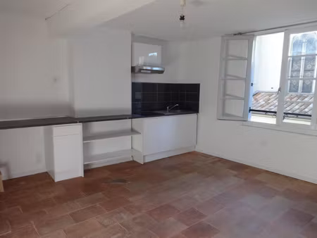studio centre ville toutes charges comprises(provisionnées m