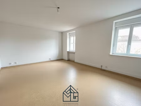location appartement 3 pièces 51m² roanne 42300
