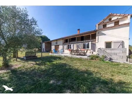 vente maison 4 pièces 92 m² à castelsarrasin (82100)  179 900 €