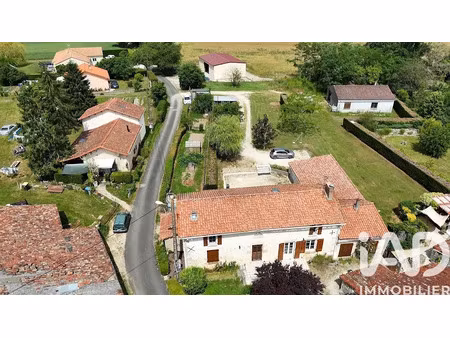vente maison 7 pièces 186 m² à joussé (86350)  180 000 €