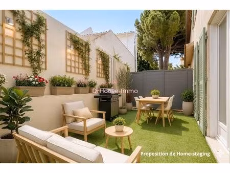 vente maison avec une cour proche du port de la ciotat