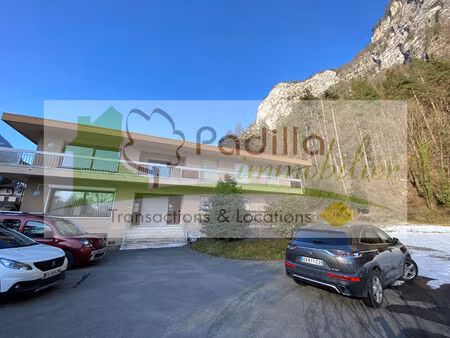 location appartement 3 pièces 88m²