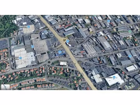 location local commercial 122m² aubiere 63170