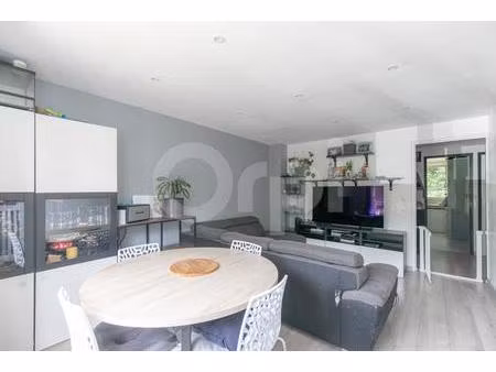 à vendre appartement f3 cave et parking en centre ville a 15min rer a