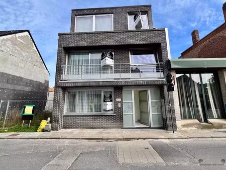 opbrengsteigendom van 3 appartementen in hamme