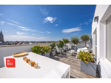 luxueuze penthouse met zonovergoten terrassen pal aan zee!